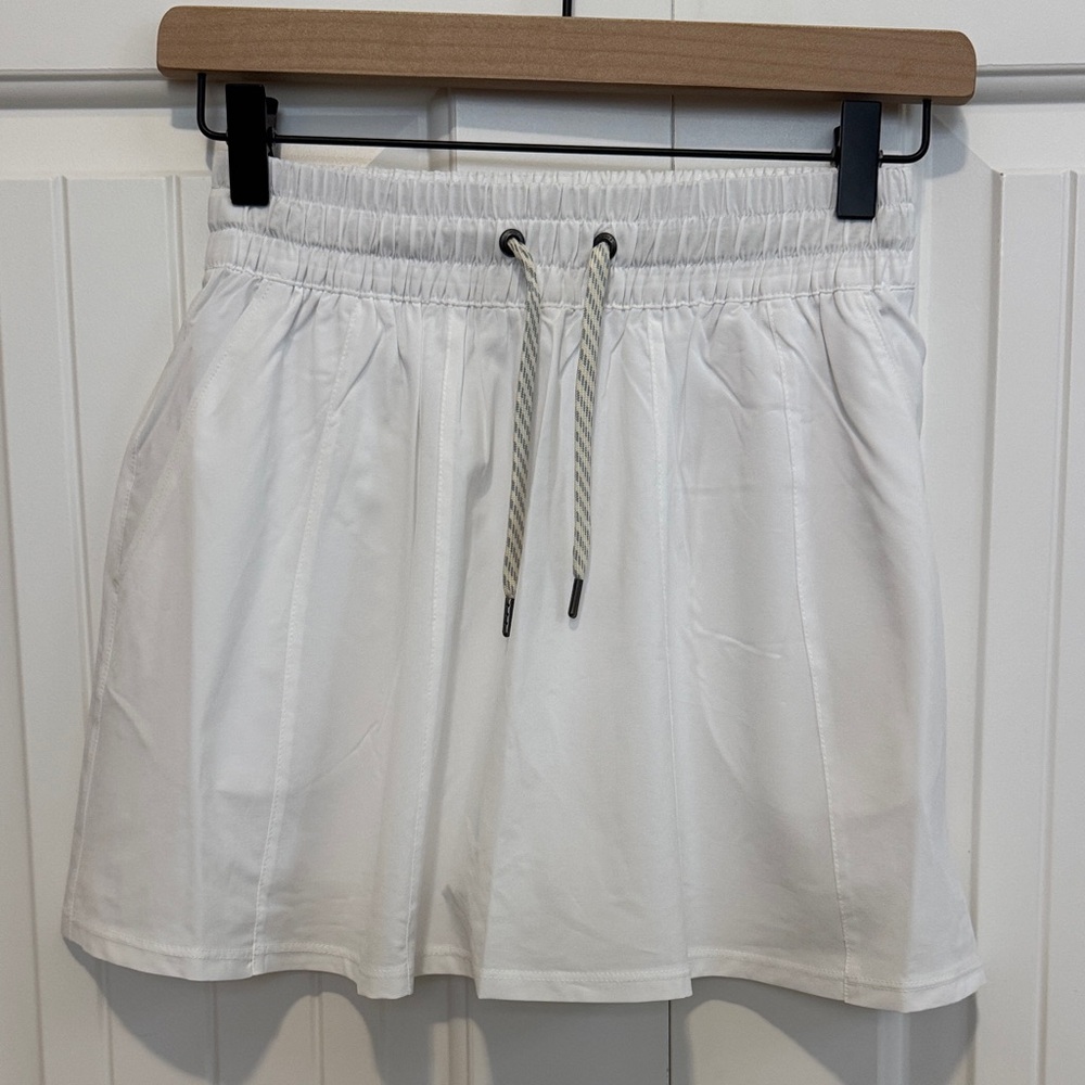 Vuori white Women's tennis skirt size XS